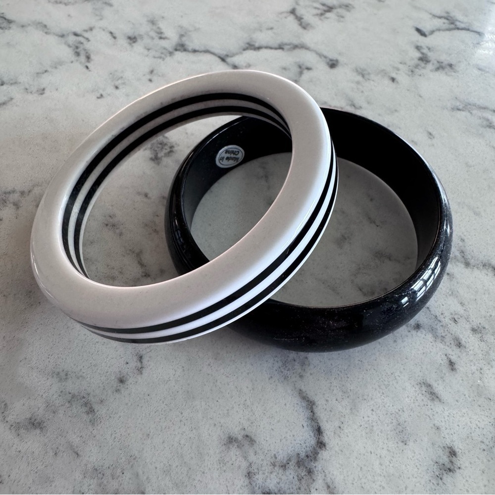 Vintage! 80s/90s Black and White Striped Bangle Set